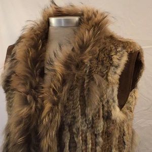 🍒 RABBIT/RACCOON FUR VEST